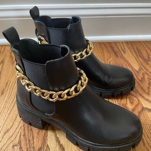 Steve Madden Gold Chain Chelsea Boots